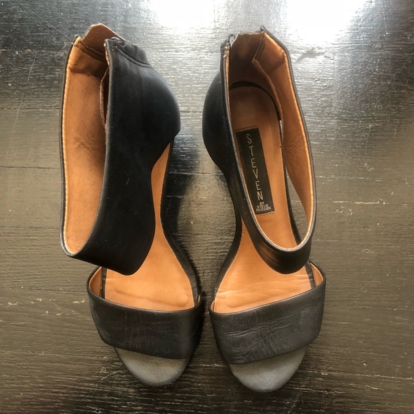 Black Leather Wedge Sandals Sz 6.5 - Picture 2 of 4